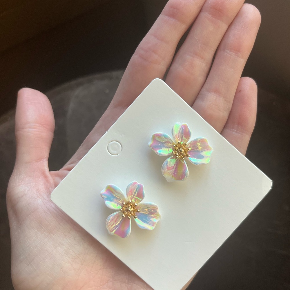 Last! 🆕 Iridescent acrylic floral dogwood stud earrings